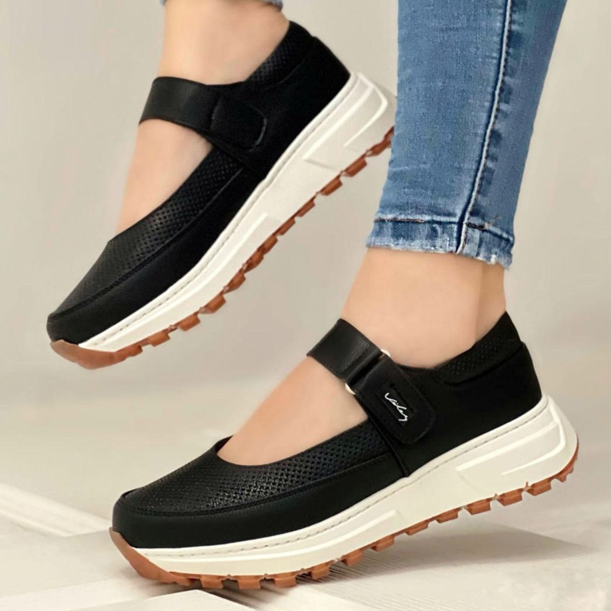 ZAPATILLAS MAFALDA VEL